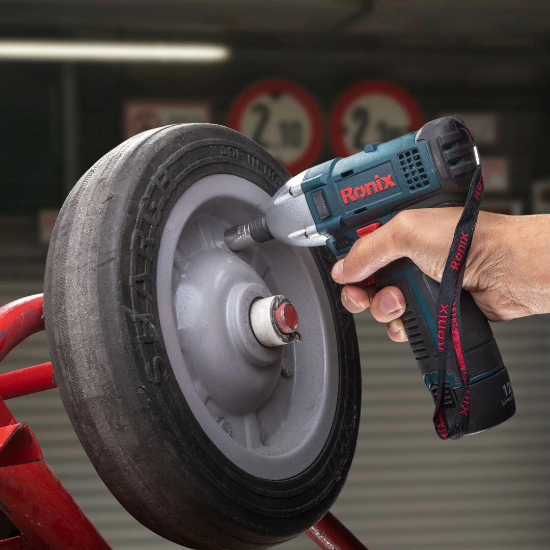 پیچ گوشتی چکشی شارژی ۱۲ ولت رونیکس مدل 8601